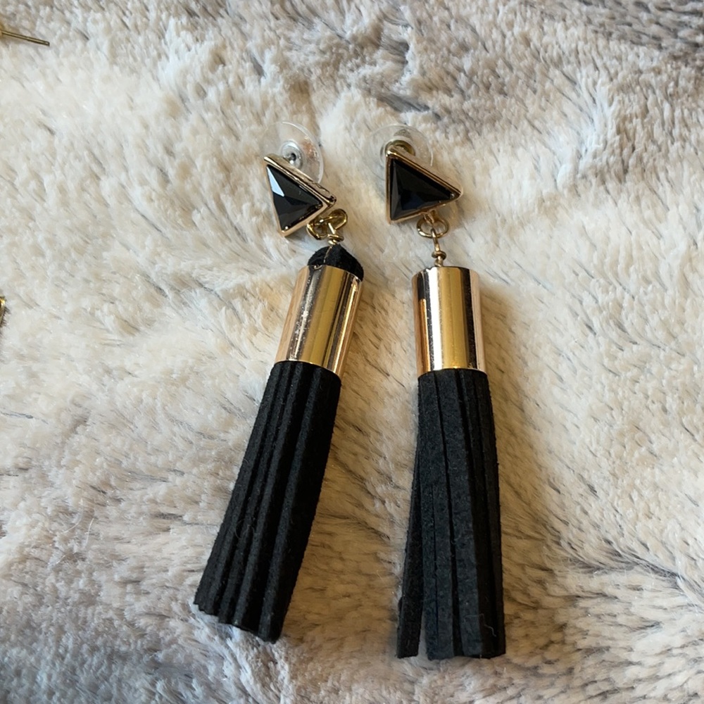 Express earring bundle - Picture 2 of 3